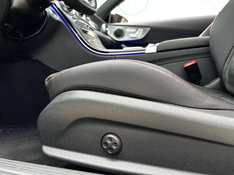 Mercedes C-Class - фото 6