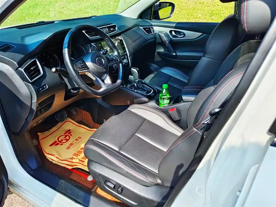 Nissan Qashqai - фото 7