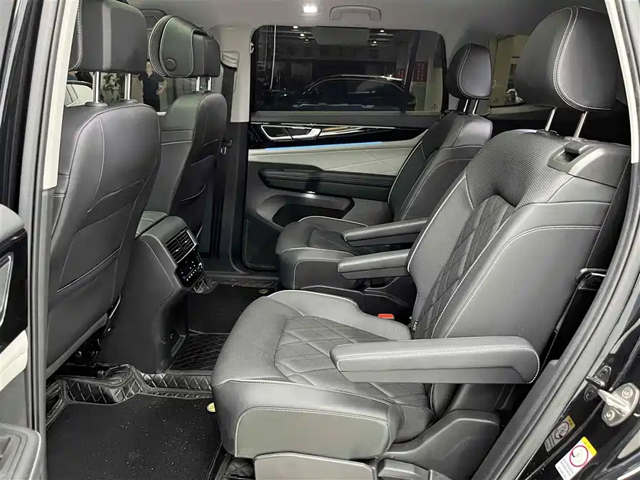 Volkswagen Touran - фото 14